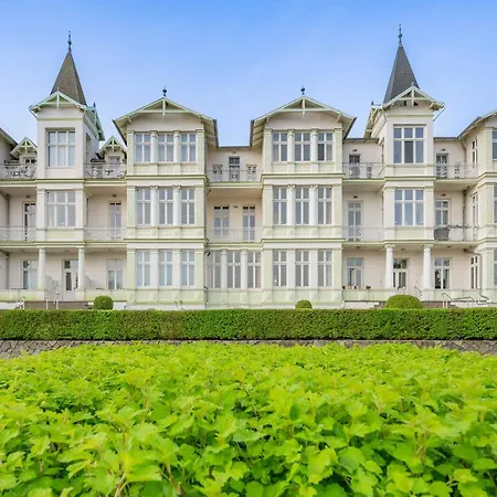 Strandvillen Wald & - 04 צינוביץ